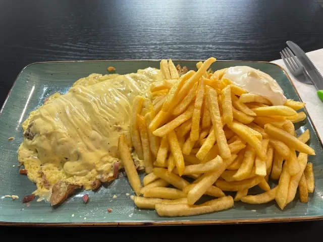 BookNoFees: Restaurante – Balver Grillstübchen – Balve – Balver Grillstübchen, fotografia 3