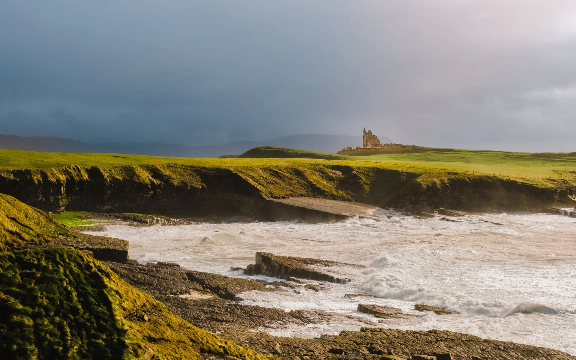 Castelo de Classiebawn, na costa do condado de Sligo