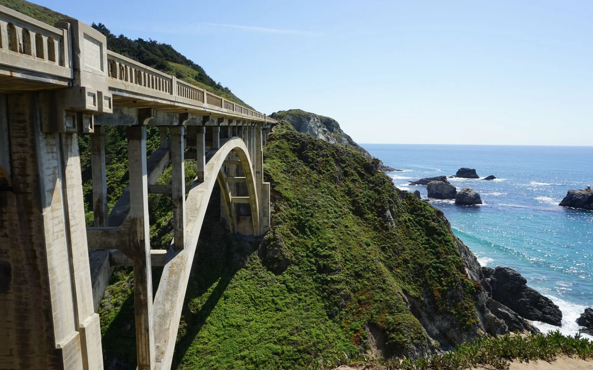 Ponte de Bixby Creek, na costa do Pacífico da Califórnia